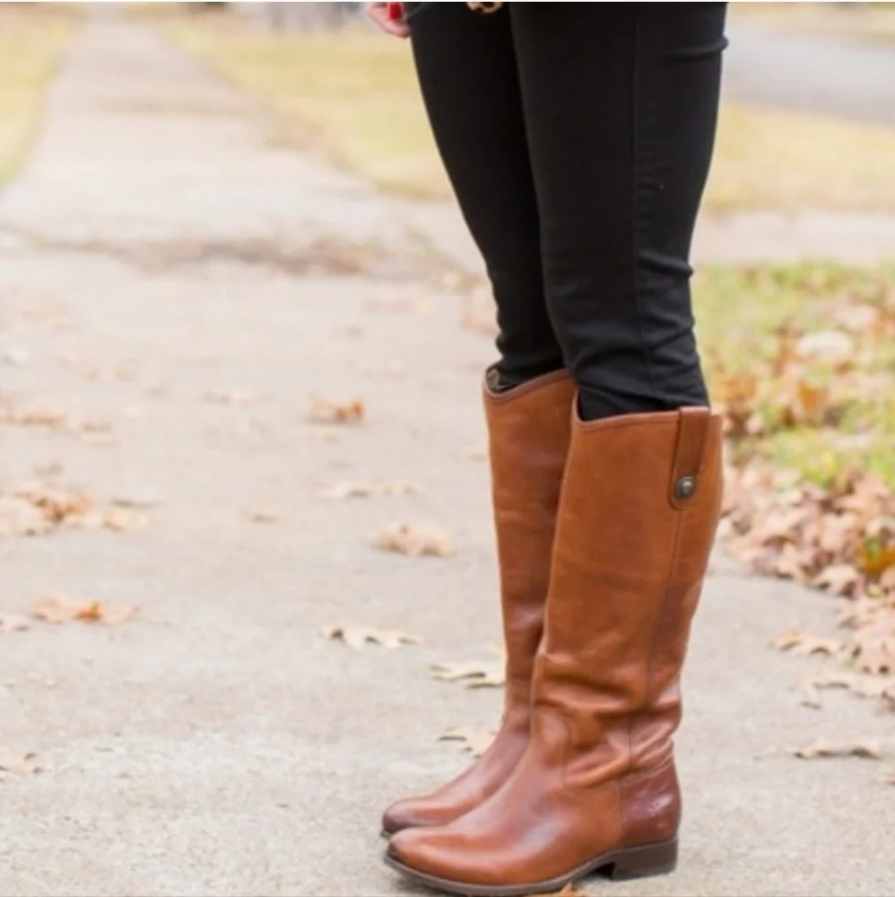Western Chic Frye Leather Cognac Boots - Picture 11 of 11